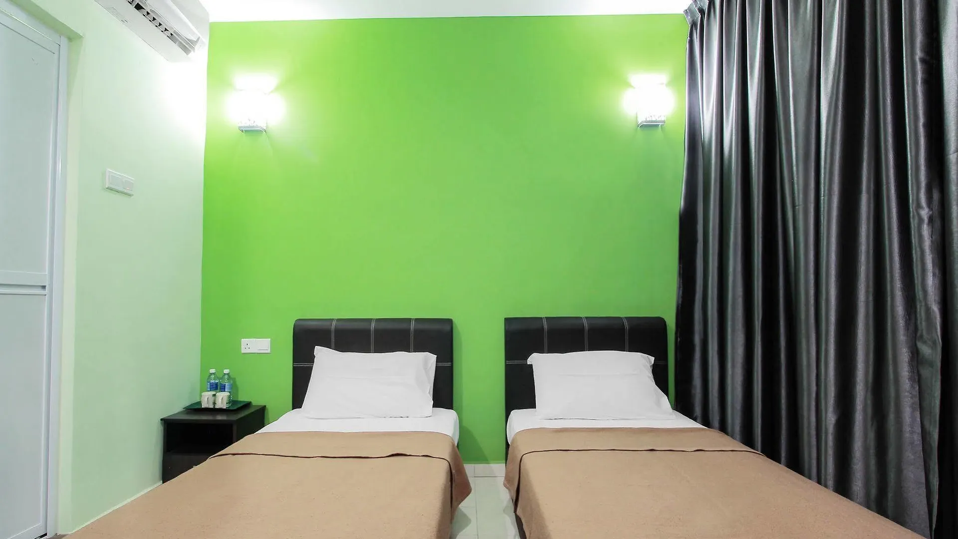 Brilliant Hotel Малакка