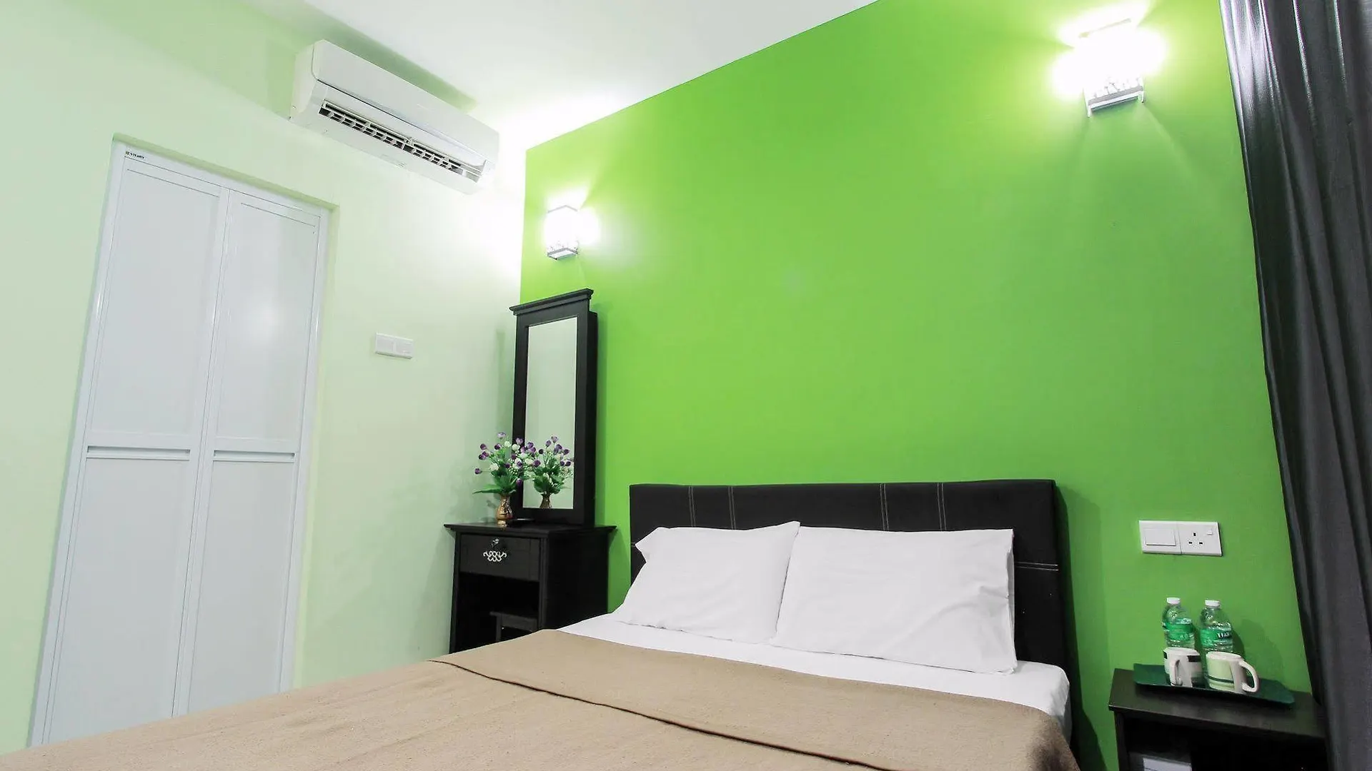 Brilliant Hotel Malacca 2*,